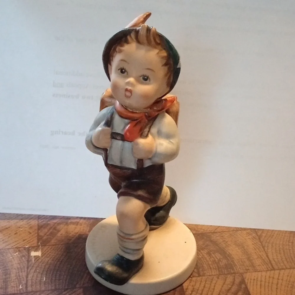 Hummel -boy with school bag, School Boy, mint condition